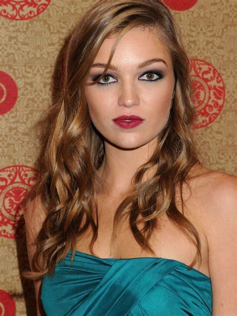 lili simmons nude|Lili Simmons Nude: Porn Videos & Sex Tapes @ xHamster